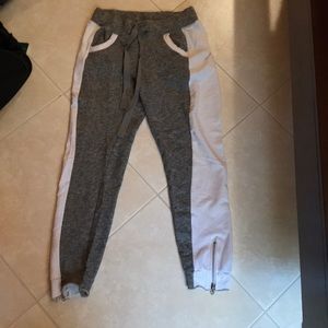Women’s joggers